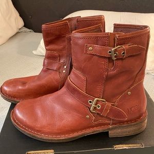 COPY - Short Leather Brown Ugg Boots